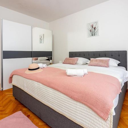 Apartment Pavla Crikvenica Buitenkant foto